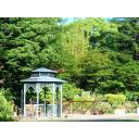 東屋のある庭園