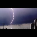 直線的な落雷の様子をスーパースローで撮影