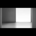 光差すドアの先