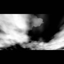 奥から手前に流れる雲風素材